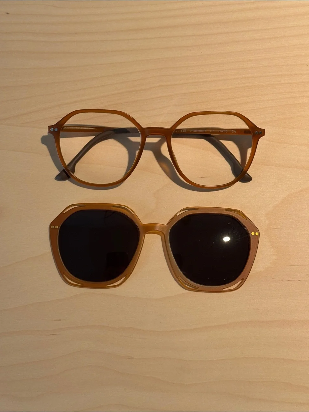 Eyecroxx frames clip